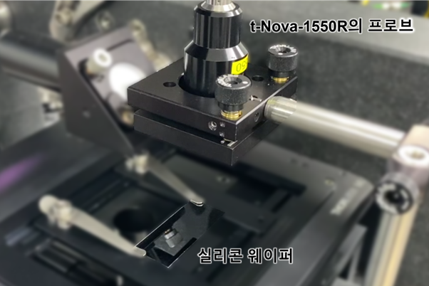 기계, 과학 기기, 현미경, 실내이(가) 표시된 사진AI 생성 콘텐츠는 정확하지 않을 수 있습니다.